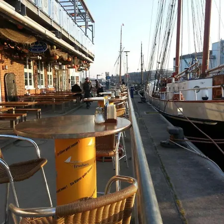 Altes Strandhus Casa Strandmuschel シャルボイツ